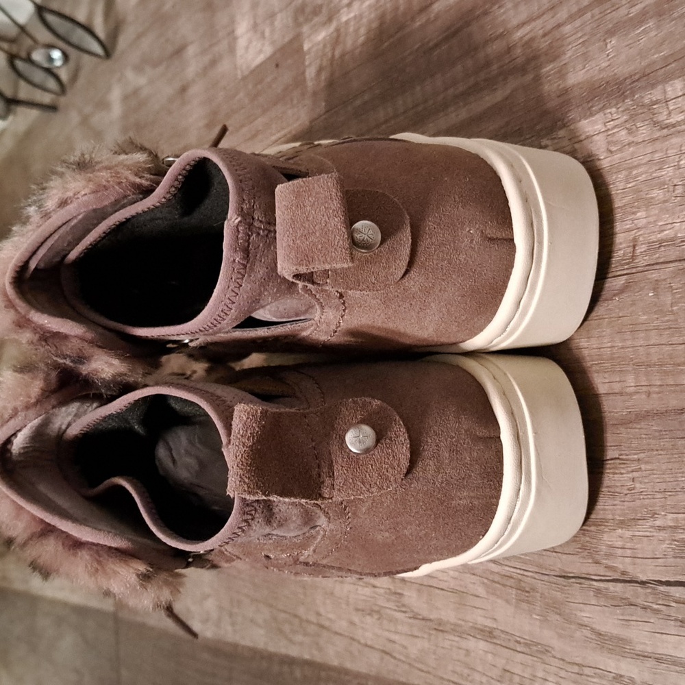 Naked Feet Evolution Suede Platform - Picture 7 of 9